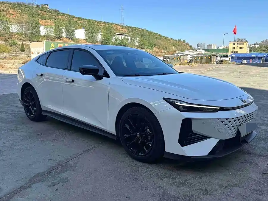 Changan UNI-V
