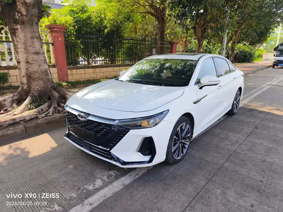 Chery Arrizo 8