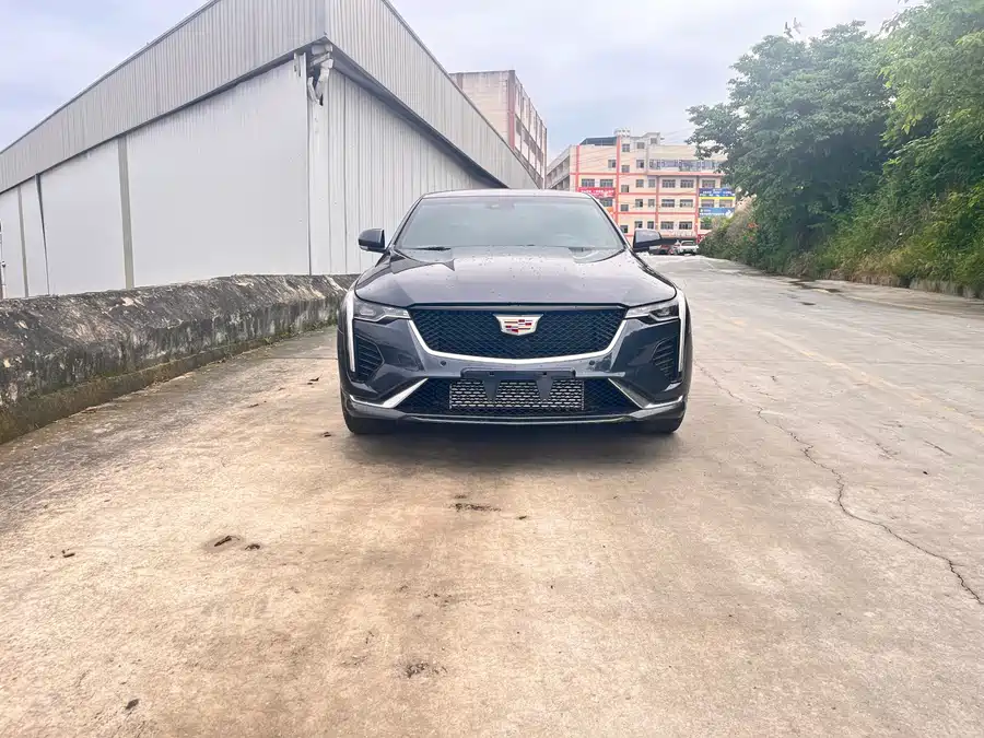 Cadillac CT4