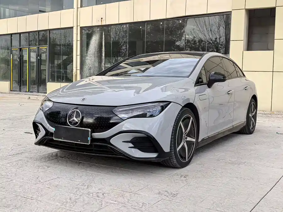 Mercedes Benz EQE