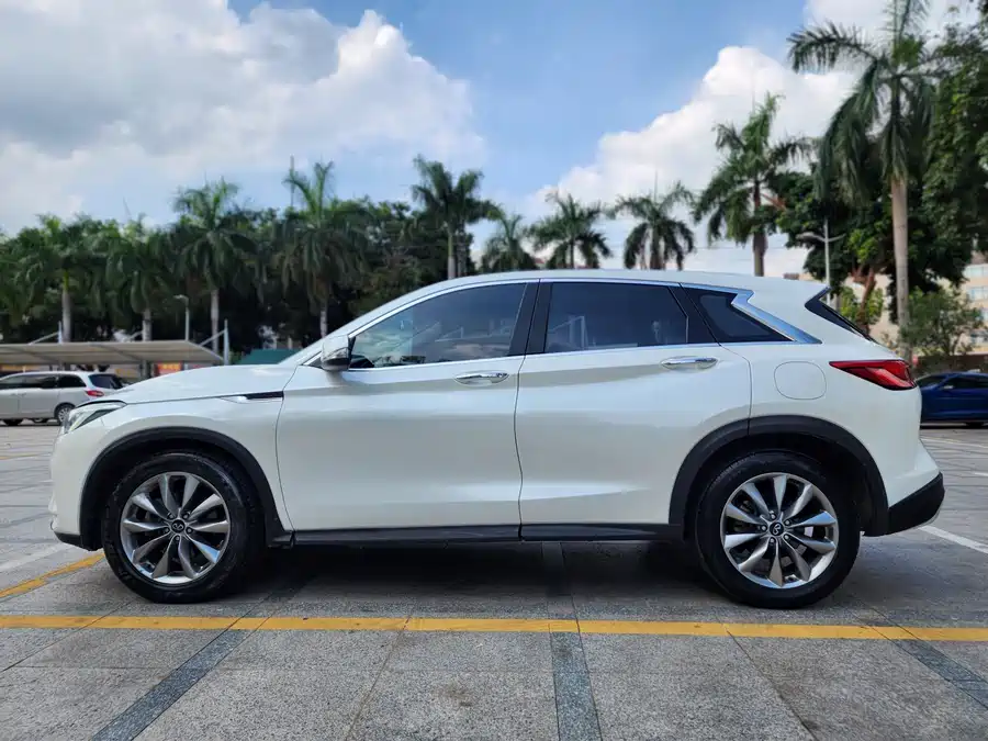 Infiniti QX50