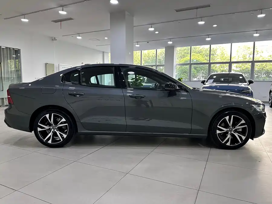 Volvo S60