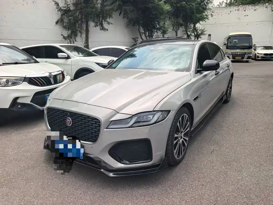Jaguar XFL