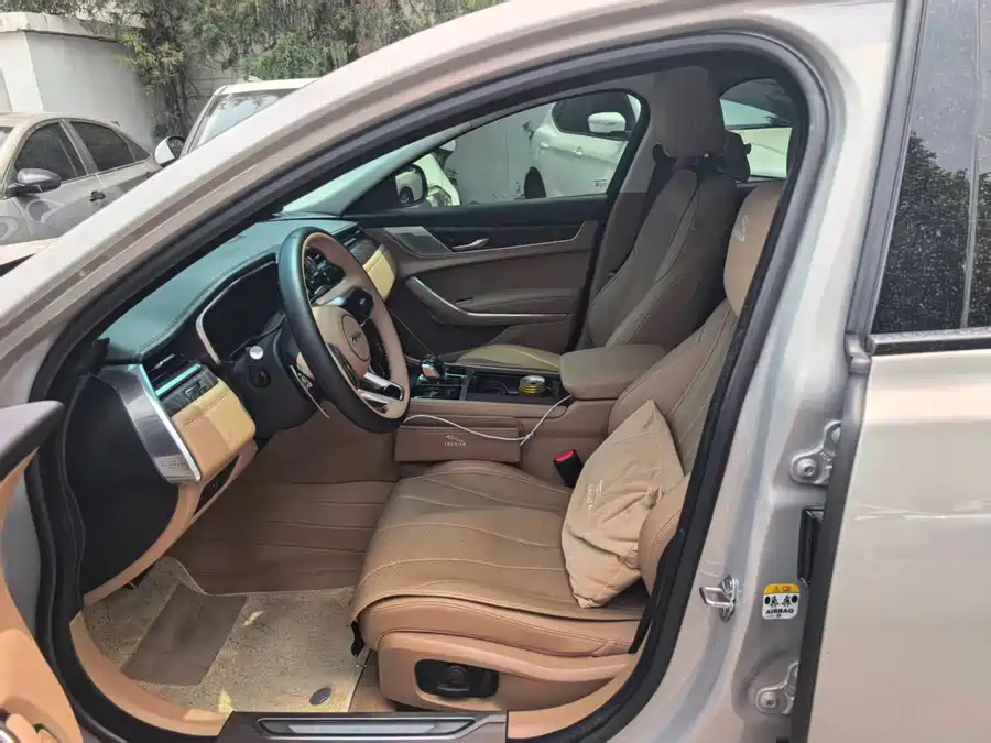 Jaguar XFL
