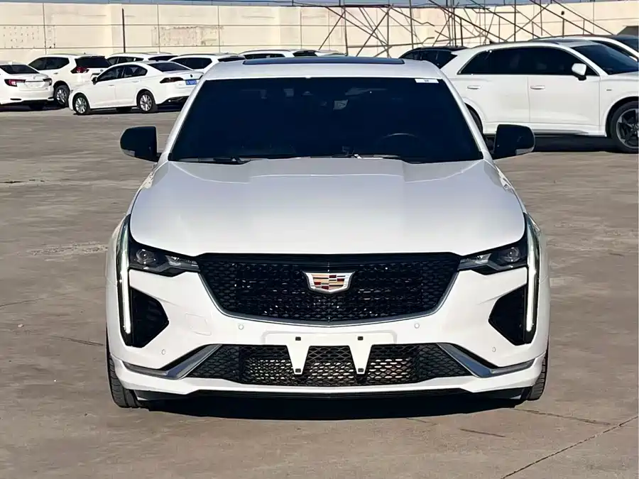 Cadillac CT4