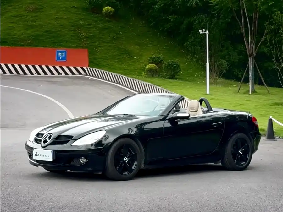 Mercedes Benz SLK-Class