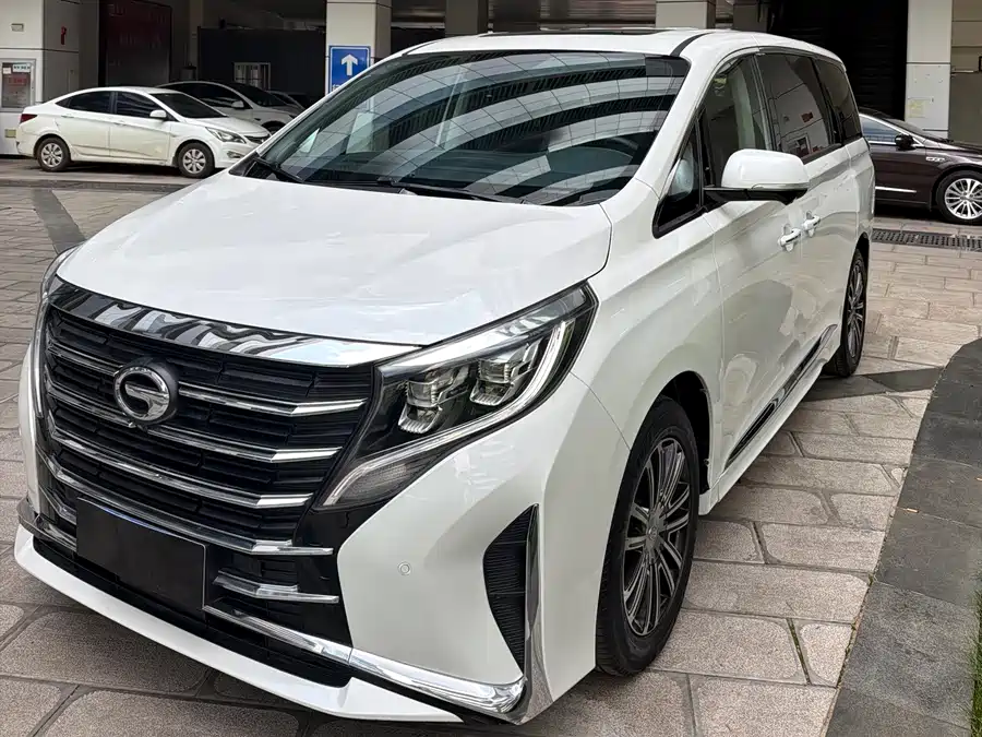 GAC Trumpchi M8