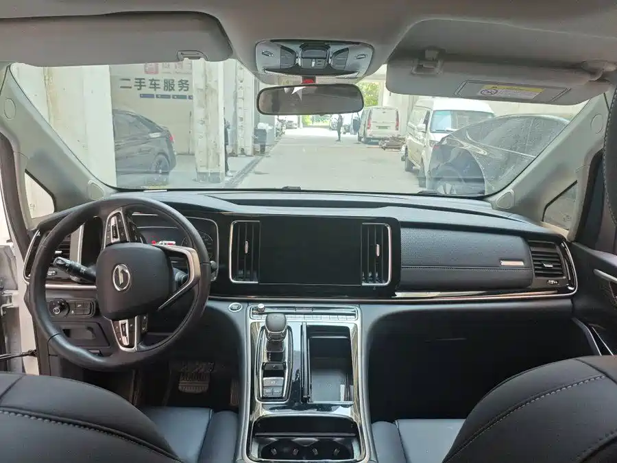 GAC Trumpchi M8