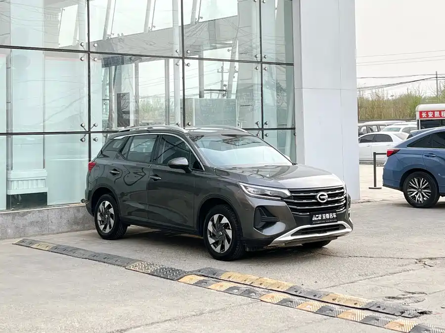 GAC Trumpchi GS4