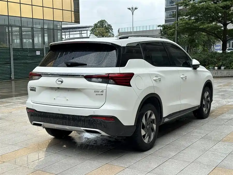 GAC Trumpchi GS4