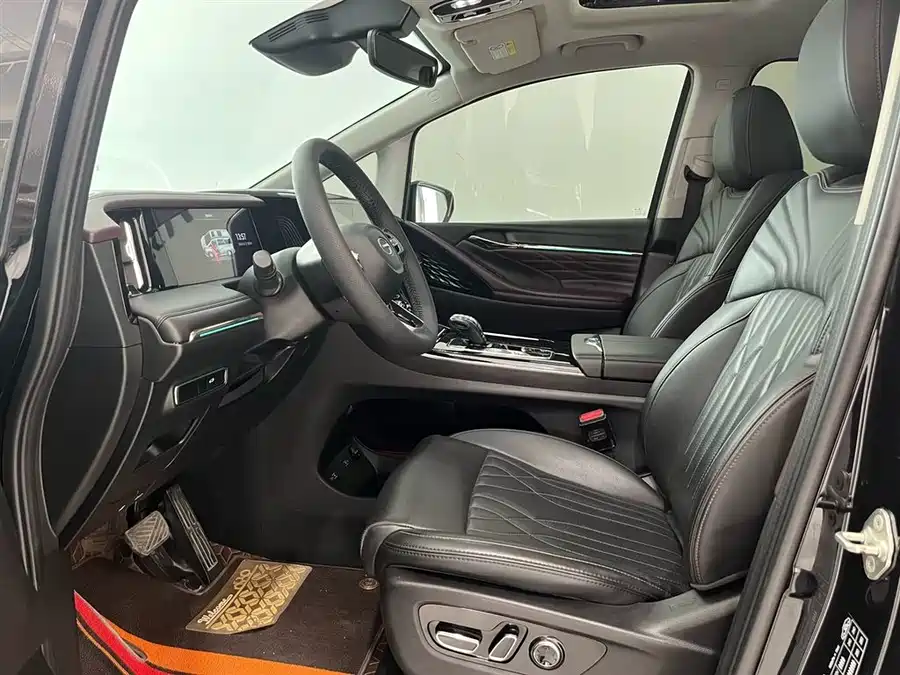 GAC Trumpchi M8
