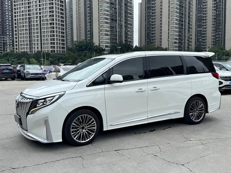 GAC Trumpchi M8