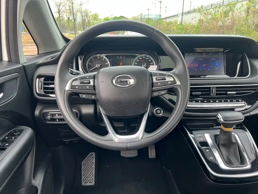 GAC Trumpchi M6