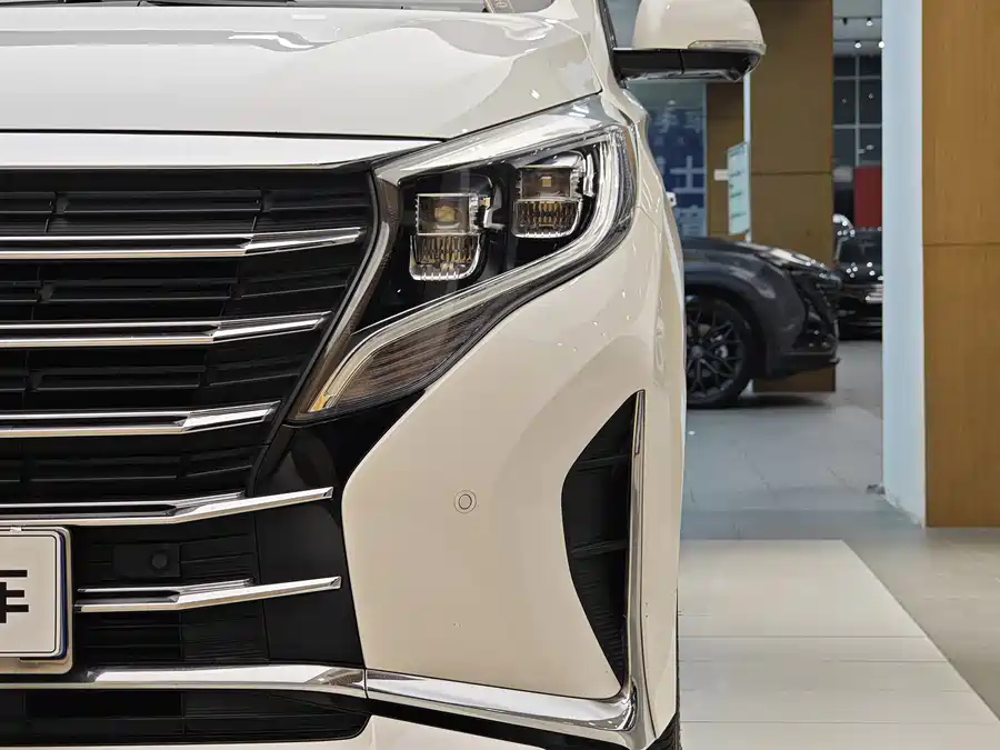 GAC Trumpchi M8