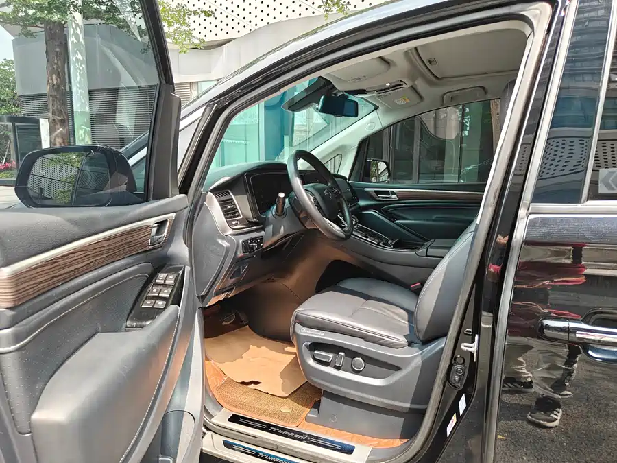 GAC Trumpchi M8