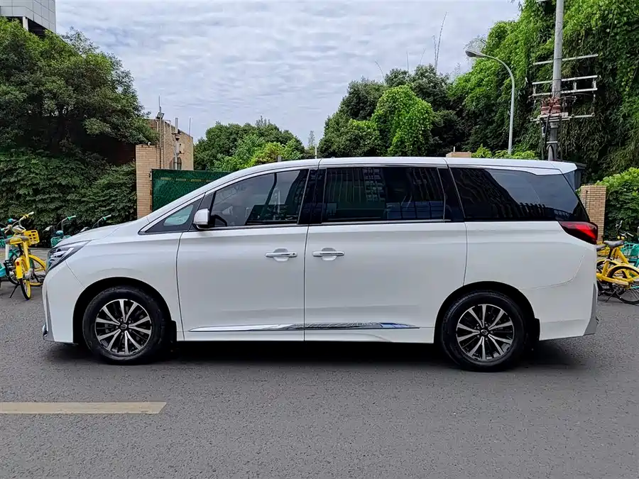 GAC Trumpchi M8