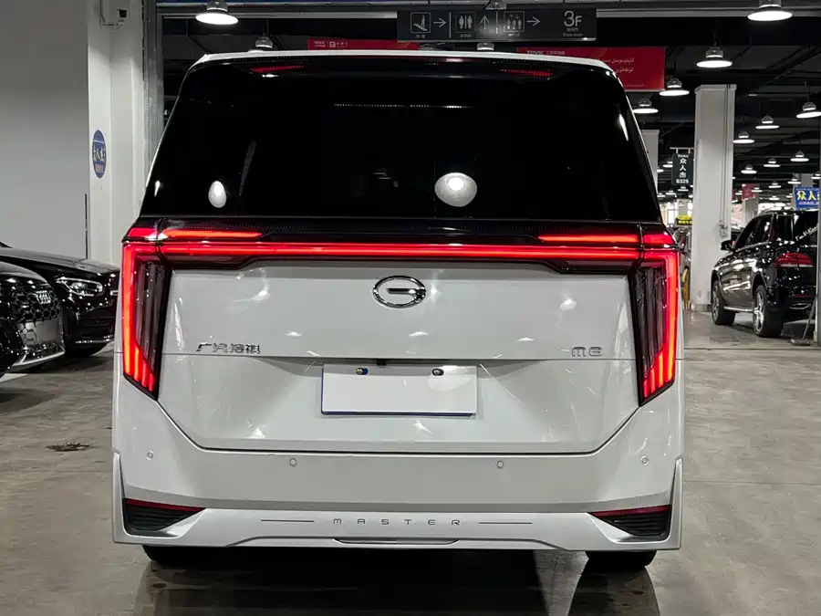 GAC Trumpchi M8