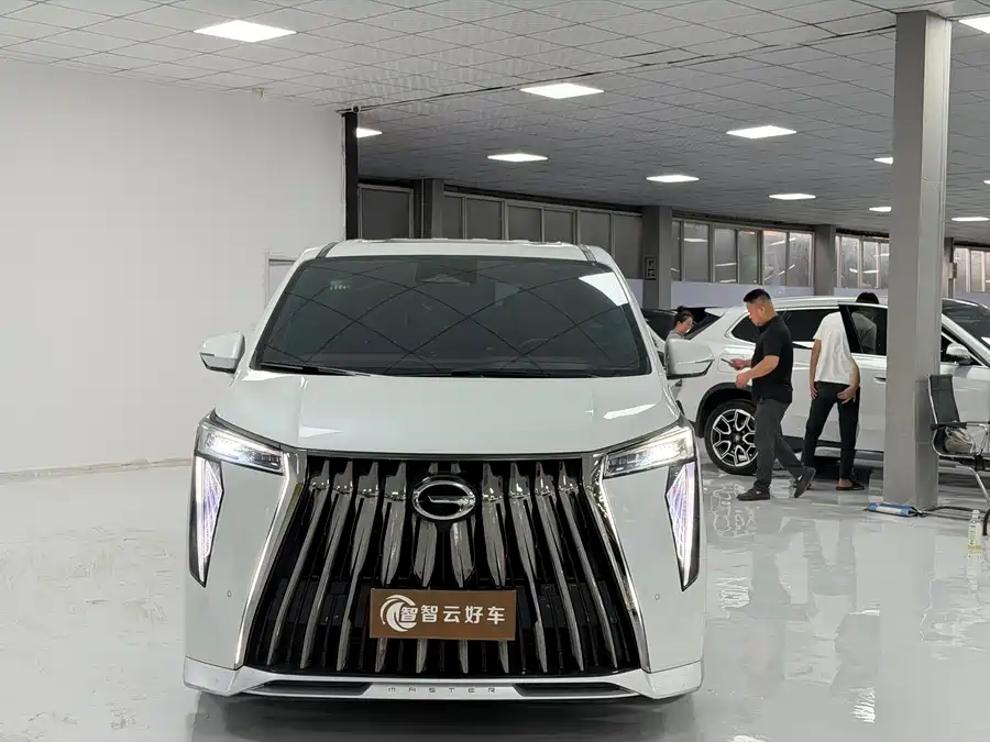GAC Trumpchi M8