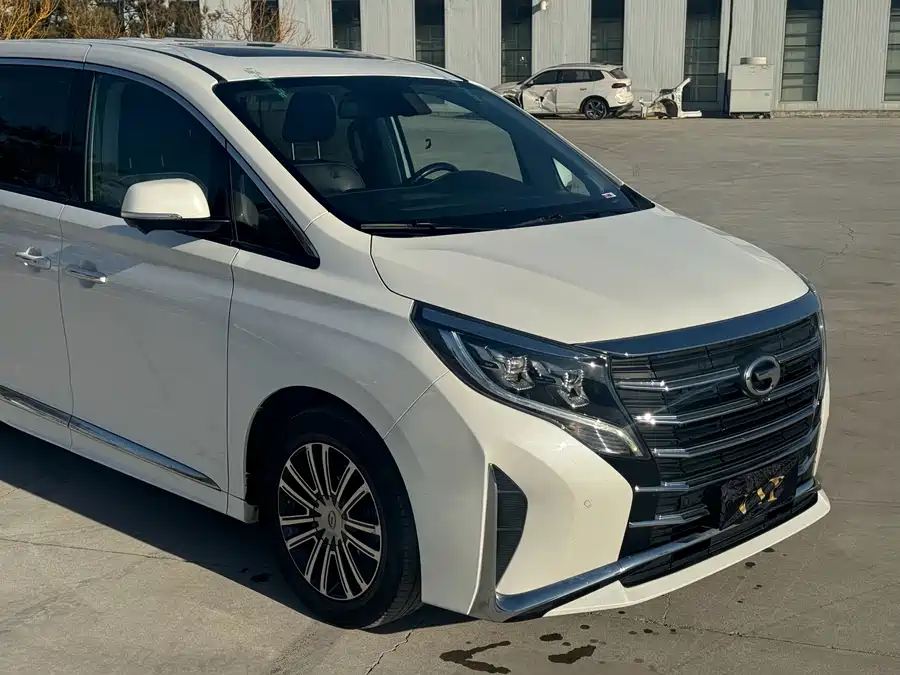 GAC Trumpchi M8