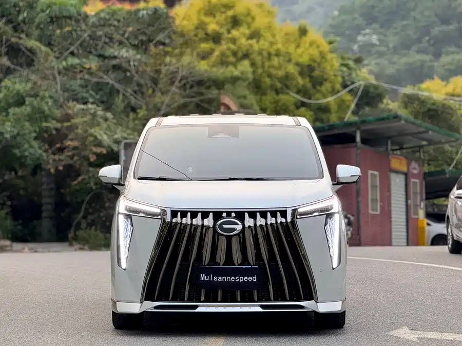 GAC Trumpchi M8