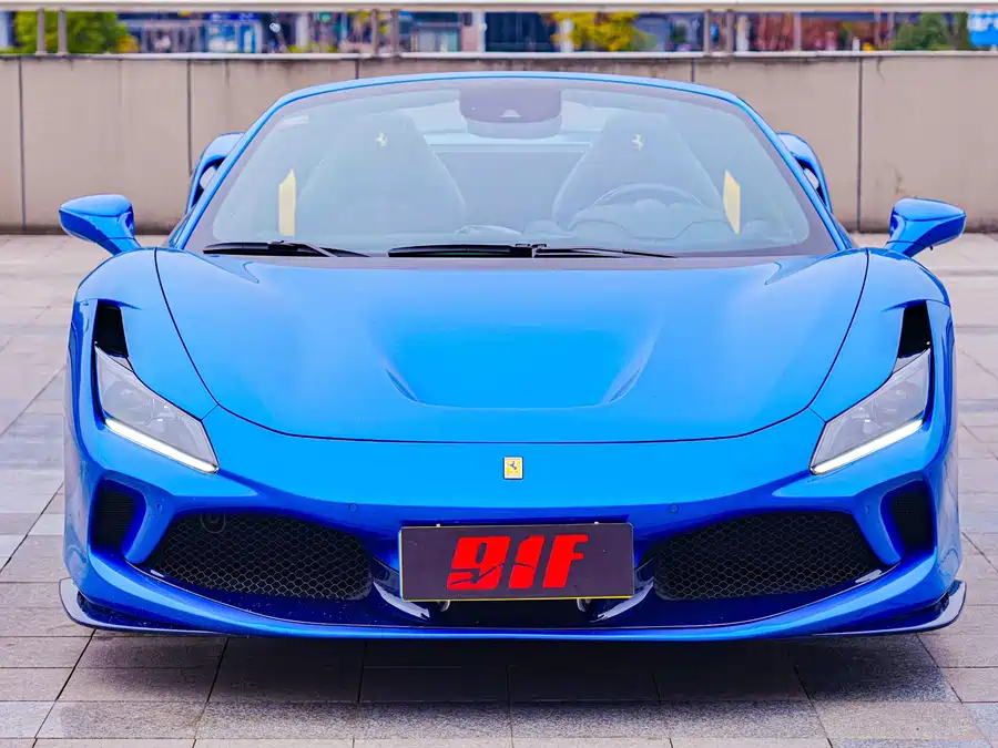 Ferrari F8