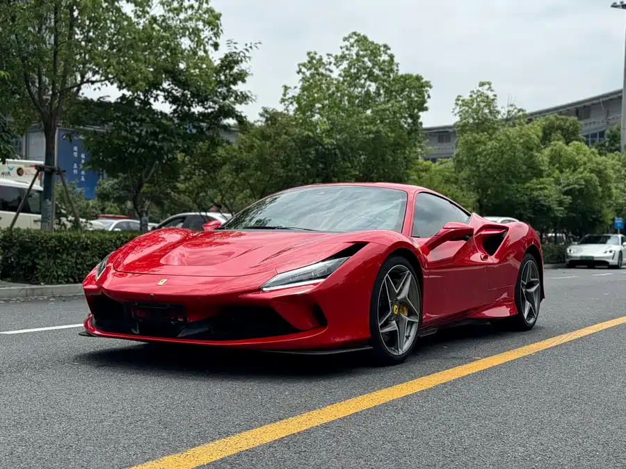 Ferrari F8
