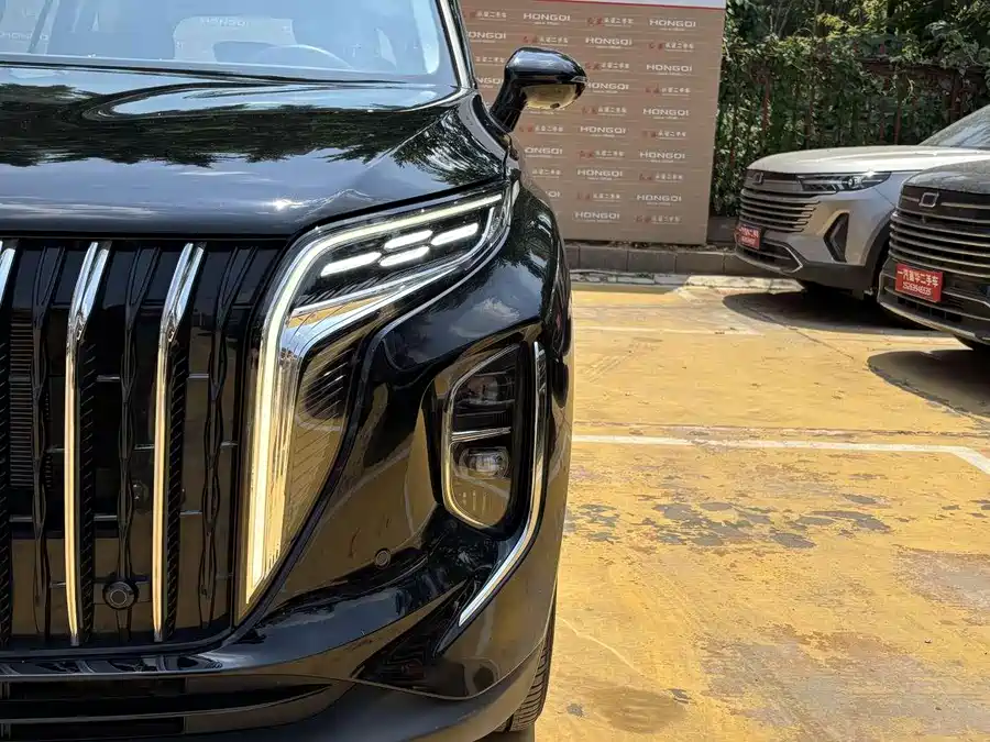 Hongqi HS7 PHEV