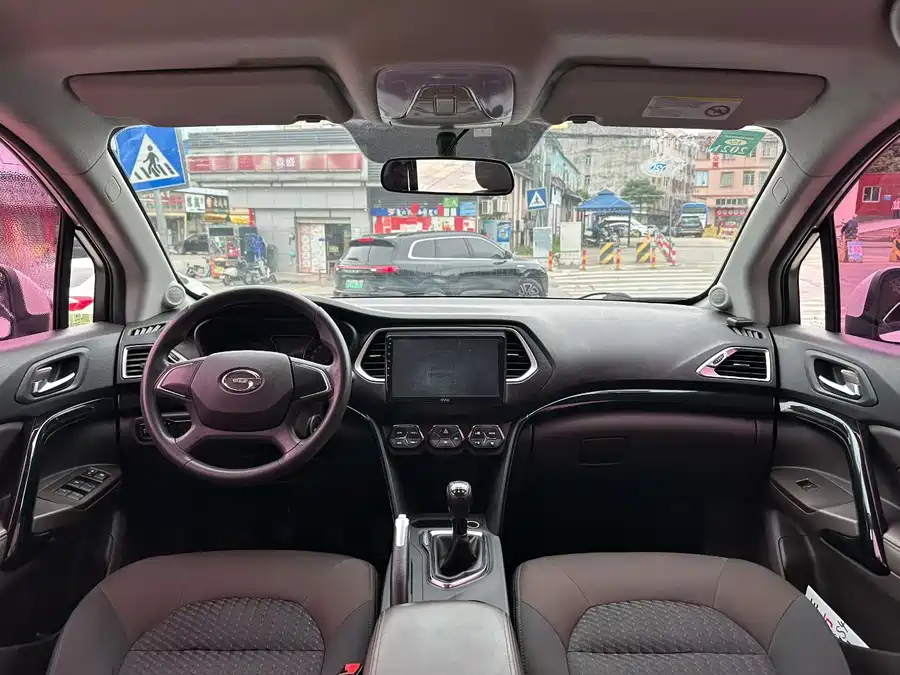 GAC Trumpchi GS4