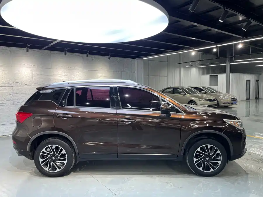 GAC Trumpchi GS4