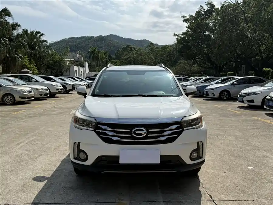 GAC Trumpchi GS4