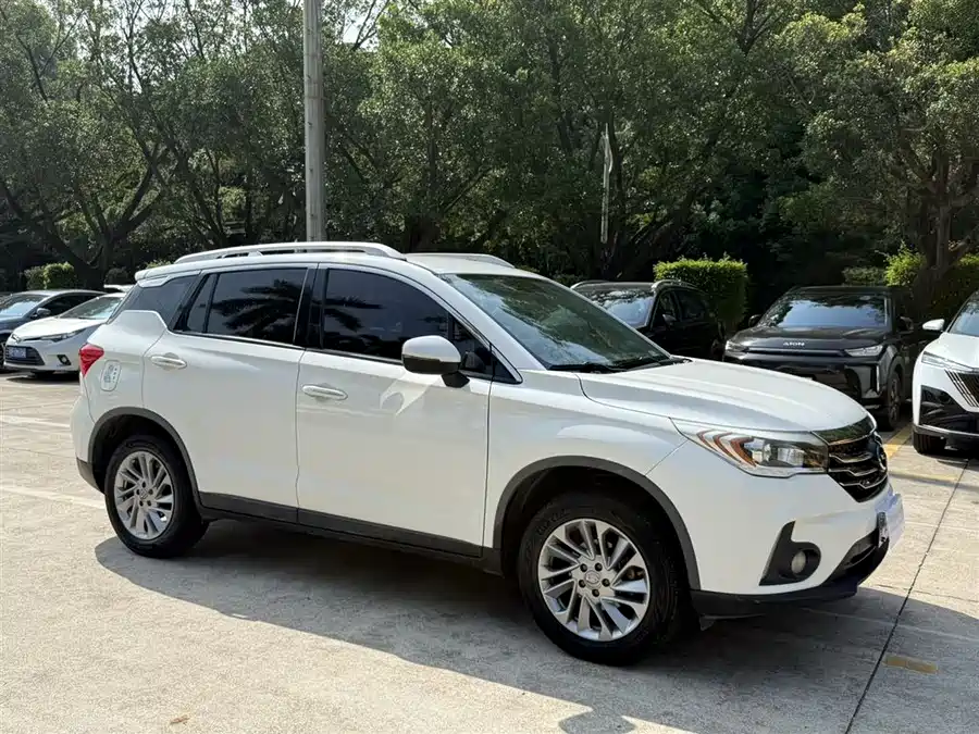 GAC Trumpchi GS4