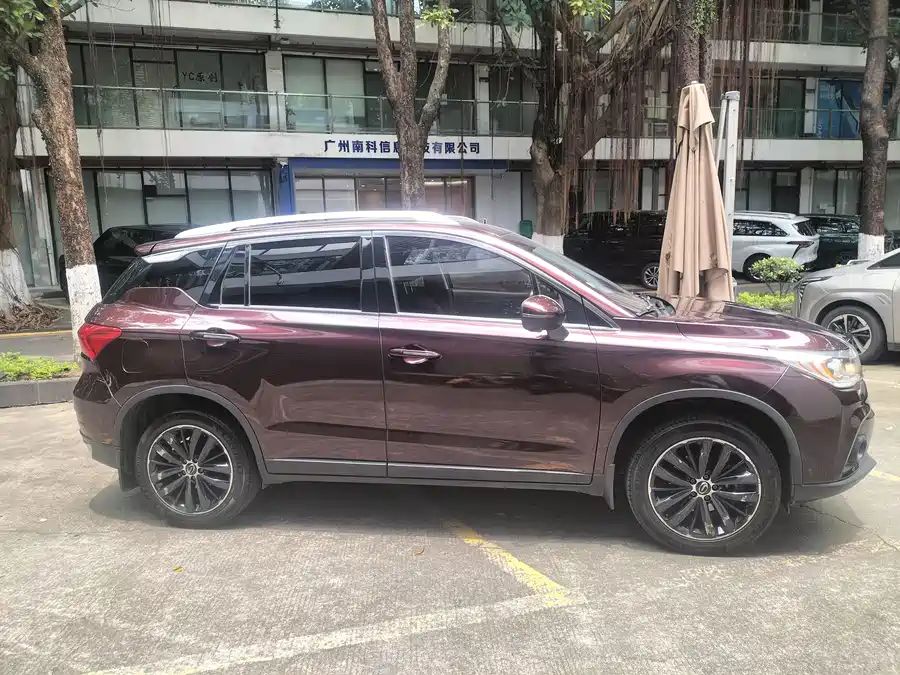 GAC Trumpchi GS4