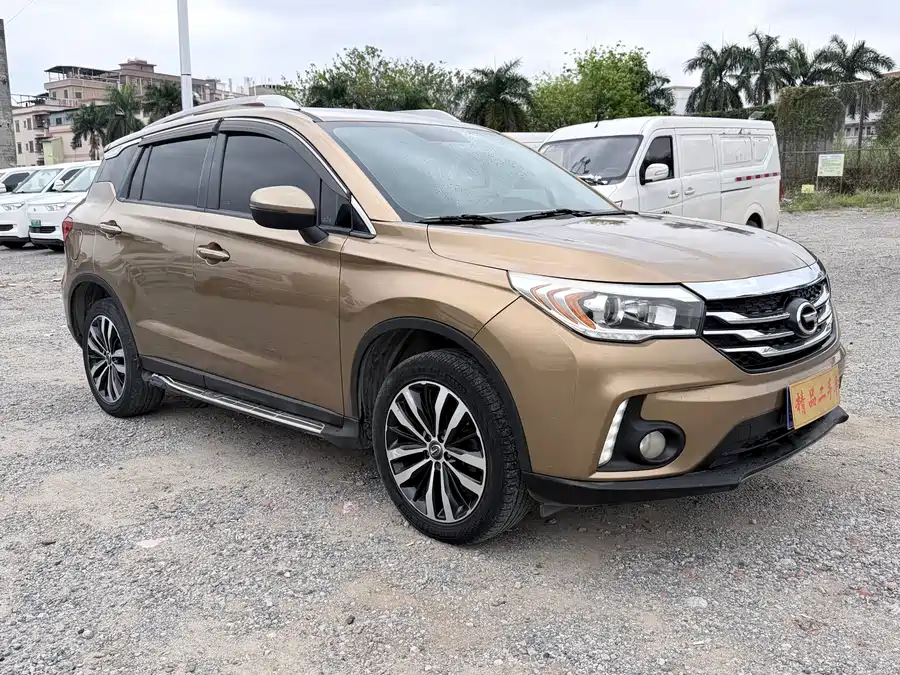 GAC Trumpchi GS4