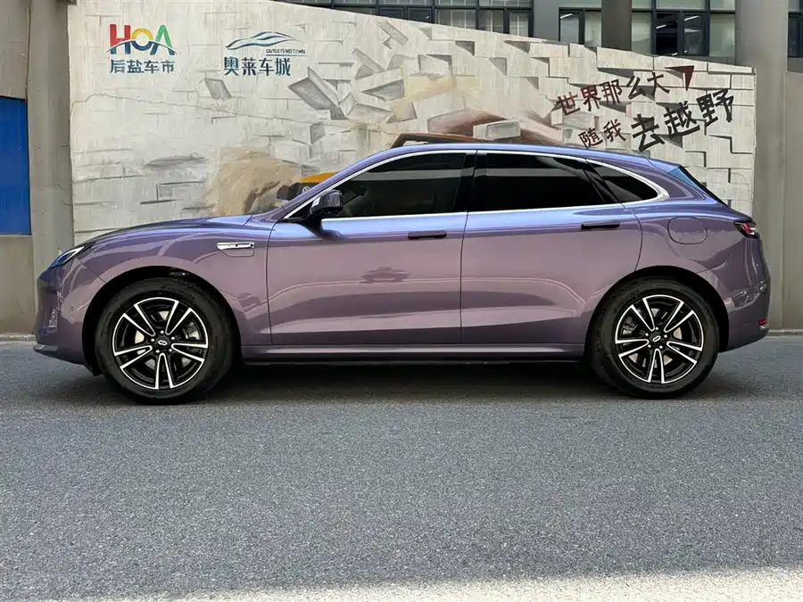 AITO Wenjie M5