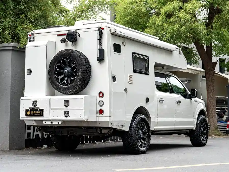 Ford F-150 Raptor
