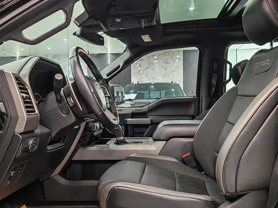 Ford F-150 Raptor