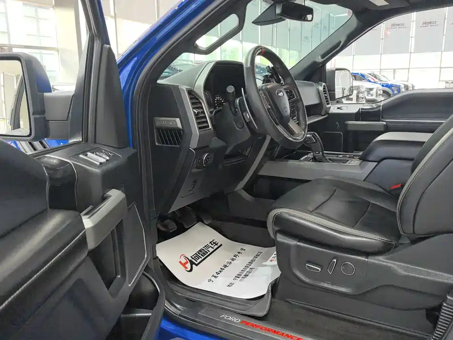 Ford F-150 Raptor