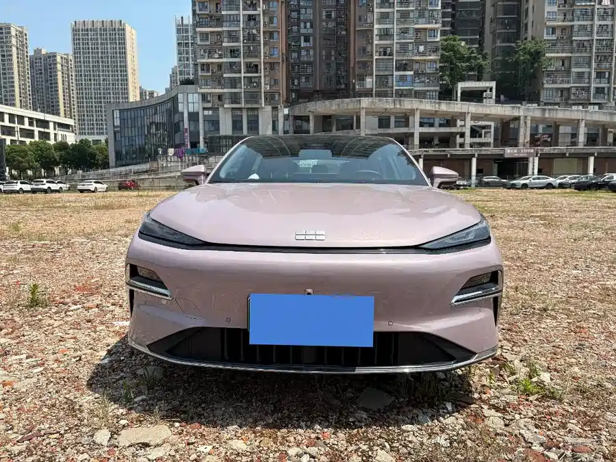 Geely Galaxy Star 8