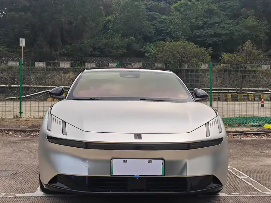 Lynk & Co Z10