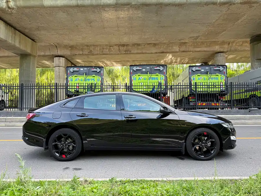 Chevrolet Malibu XL