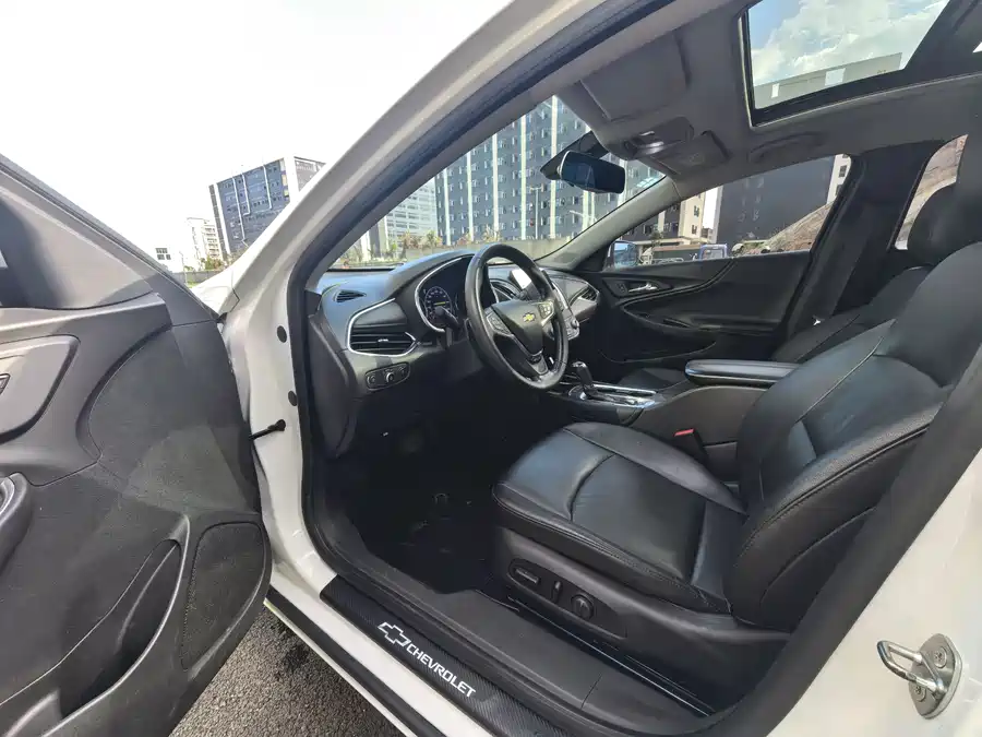 Chevrolet Malibu XL