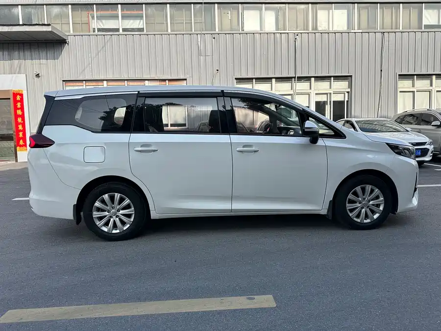 GAC Trumpchi M6
