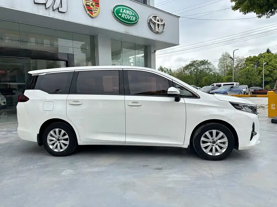 GAC Trumpchi M6