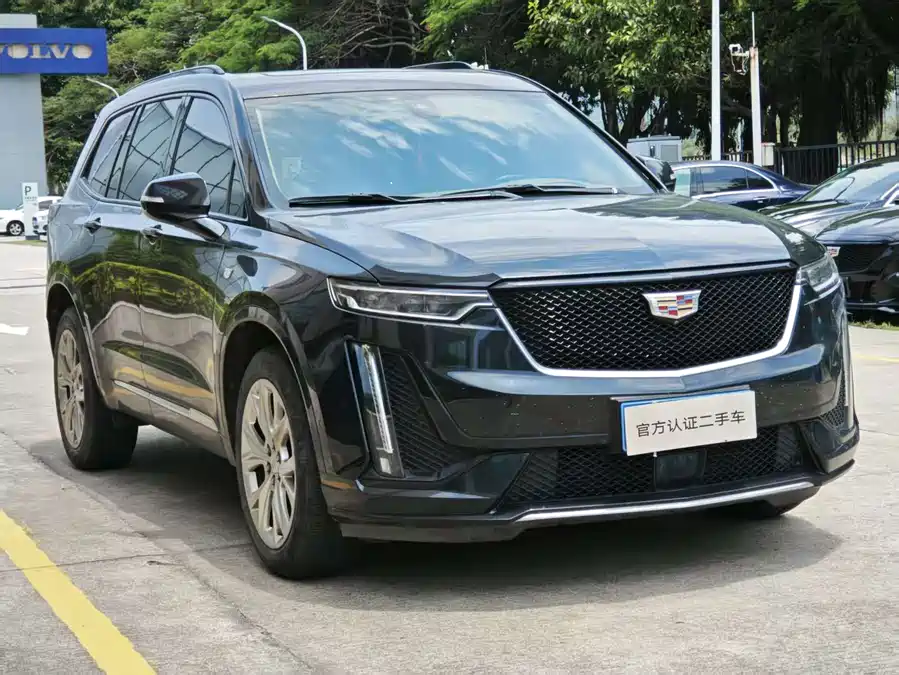 Cadillac XT6