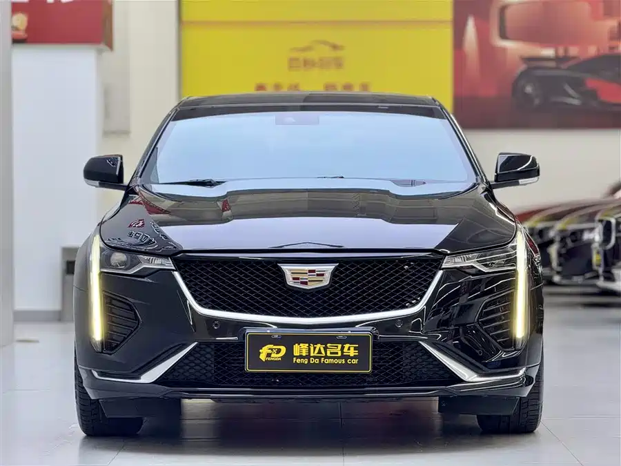 Cadillac CT4