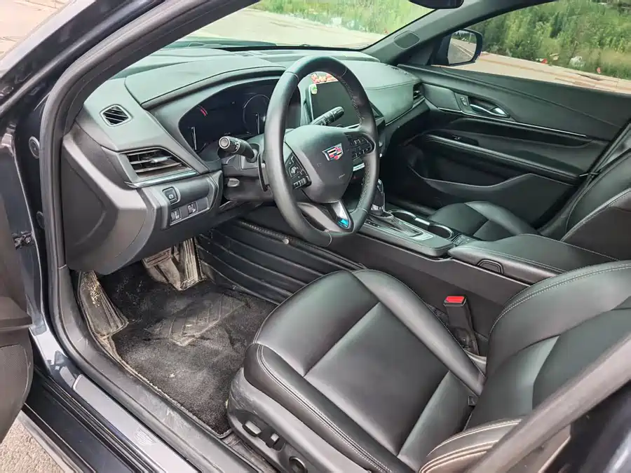 Cadillac CT4