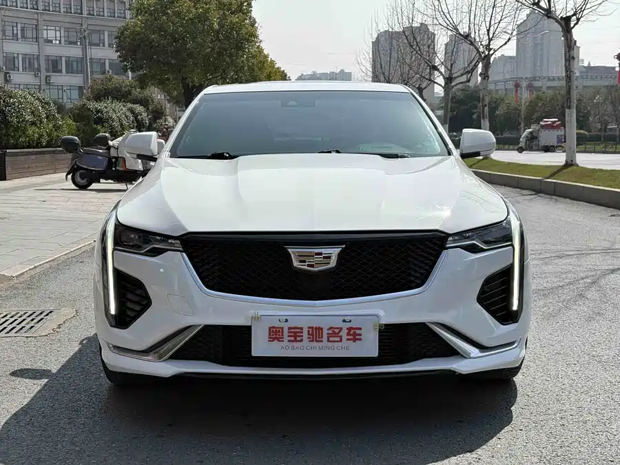 Cadillac CT4
