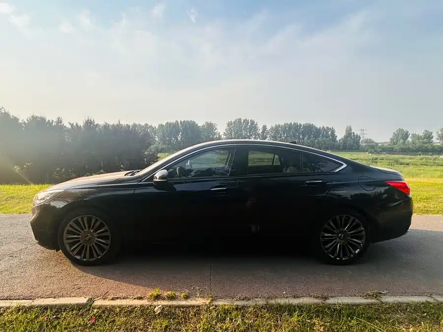 Hongqi H5