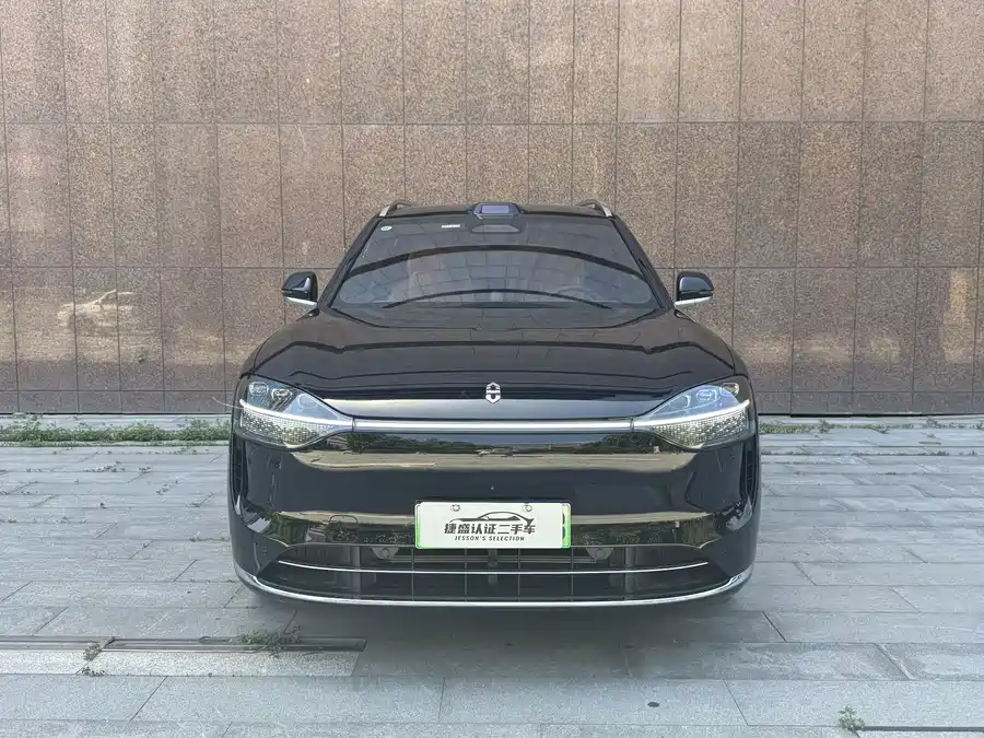 AITO Wenjie M9