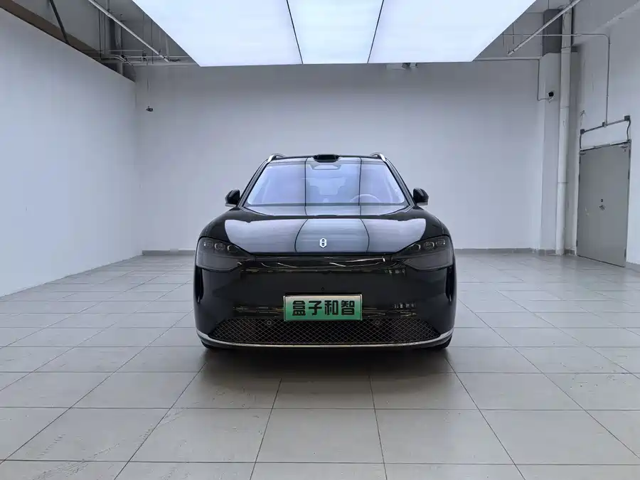 AITO Wenjie M9